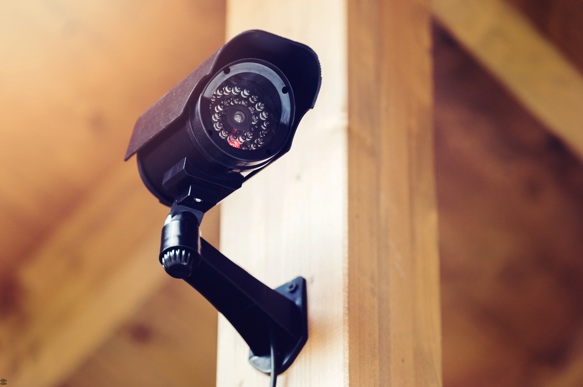 Entreprise spécialisée en vidéosurveillance à Roanne (42) dans la Loire – pose de caméras et installation de système de surveillance connecté pour particuliers et professionnels